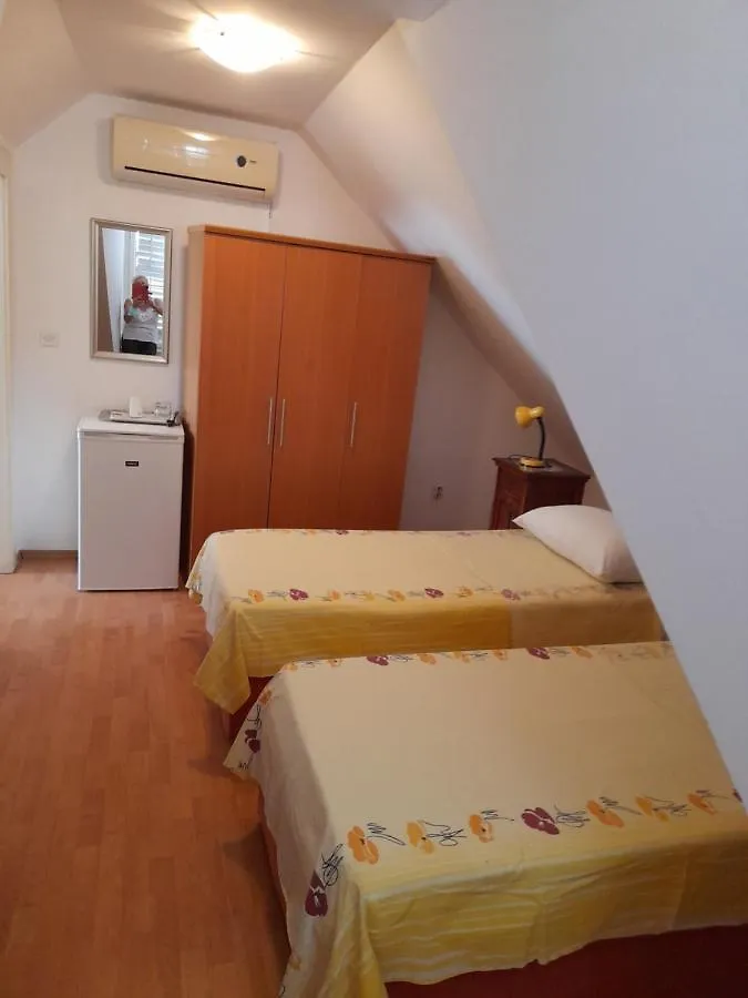 Opium Old City Apartment Split 3*,  Croatia